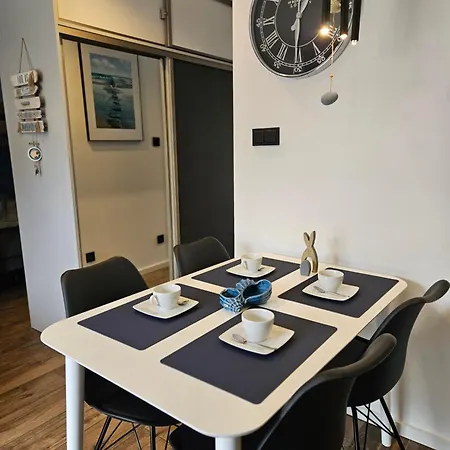 Grunwaldzka 105 Z Tarasem 5o M Do Plazy פוביירובו